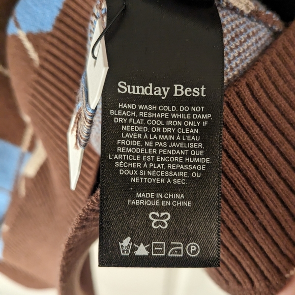 Aritzia Peggy Sweater - brown cognac blue argyle merino wool - Picture 4 of 7